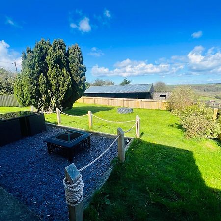 1 Bedroom Holiday Let In The Heart Of West Wales Carmarthen Exterior foto